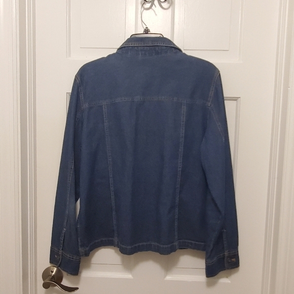 Erika Classic Denim Jacket Size Large, Casual lightweight - Picture 9 of 9